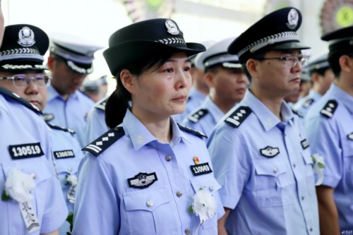 （晚报）送别战友(分离图)（晚报）送别战(3652137)-20230810082949