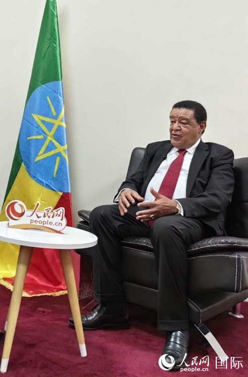 穆拉图&middot;特肖梅接受人民网专访。人民网记者 陈星星摄