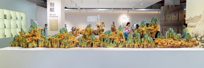 熔铜作品《千里江山图》 熔铜作品《千里江山图》