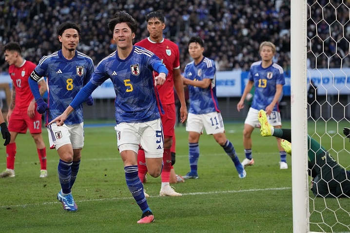 半岛网址5比0大胜泰国队 日本男足国际赛事强弱通吃(图1)
