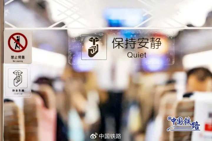 002Mxuhhly4hite47paonj60u00k0mz202.jpg?x-oss-process=style/w10