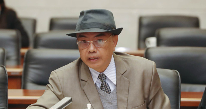 外国友好人士:“渴望通过两会了解中国如何发展绿色低碳经济”