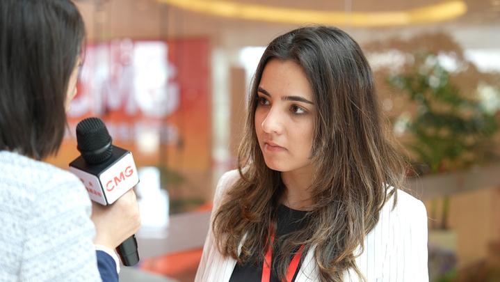 外国友好人士:“渴望通过两会了解中国如何发展绿色低碳经济”