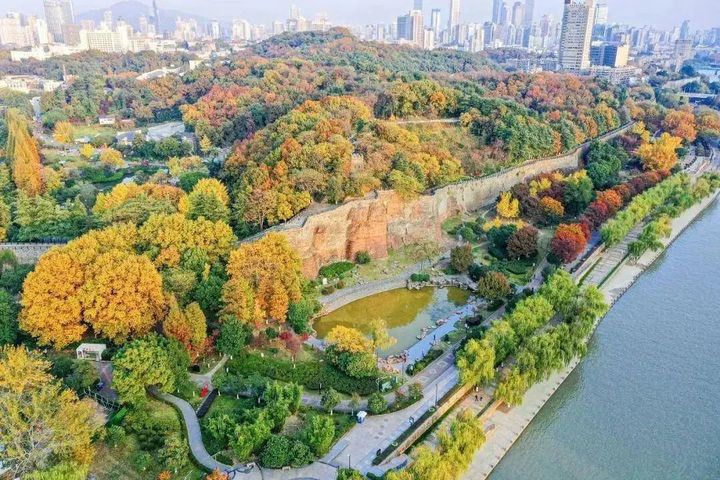 石头城遗址公园。图片来源：视觉中国