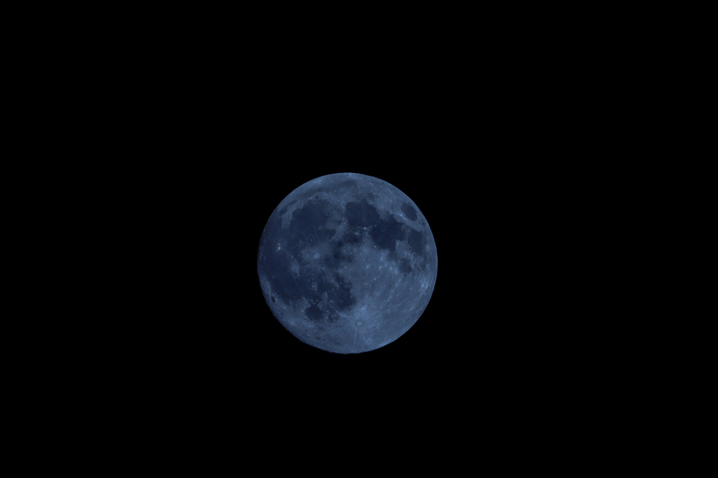 2025年10月6日，北京，超级月亮。
