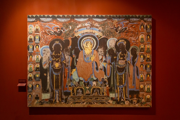 2025年10月23日，上海，“何以敦煌·念念回响”敦煌文化艺术公益展于艺丰中心正式启幕。