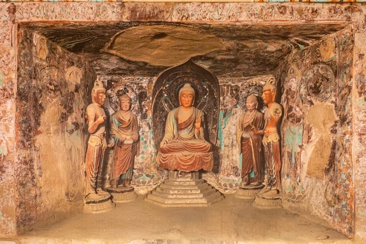 2025年10月23日，上海，“何以敦煌·念念回响”敦煌文化艺术公益展于艺丰中心正式启幕。沈思捷/IC photo